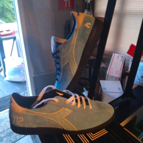 Shoes - Picture 1 of 1